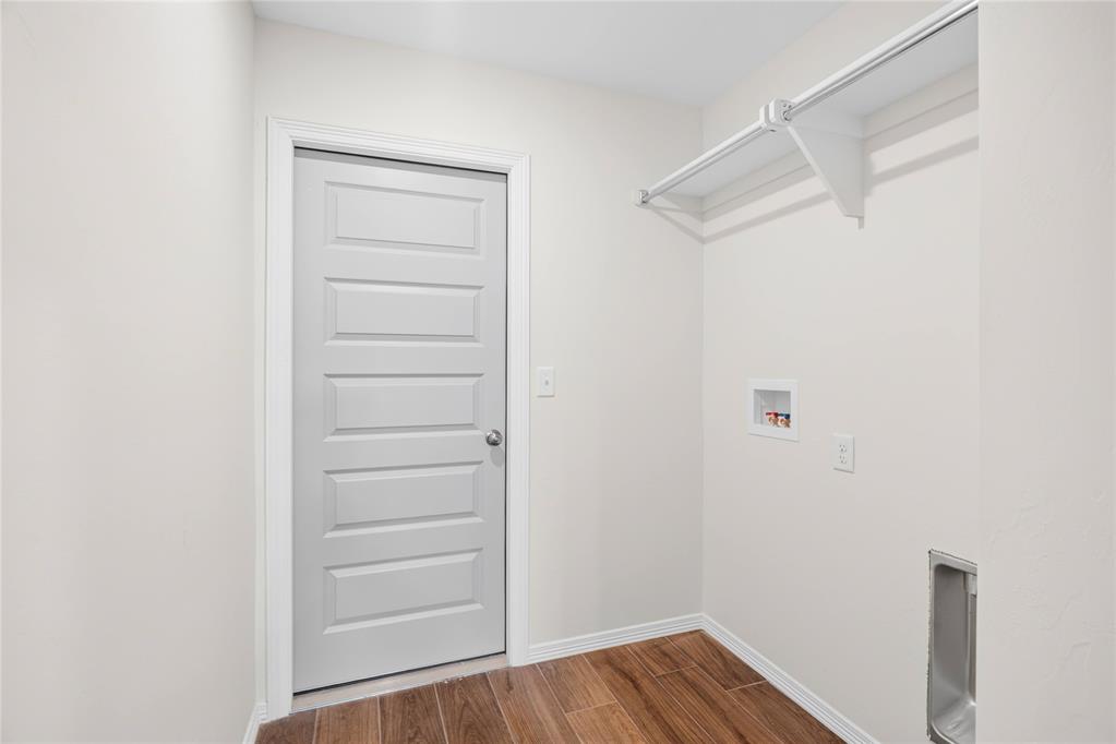 1905 Long Cove Avenue Property Photo 28