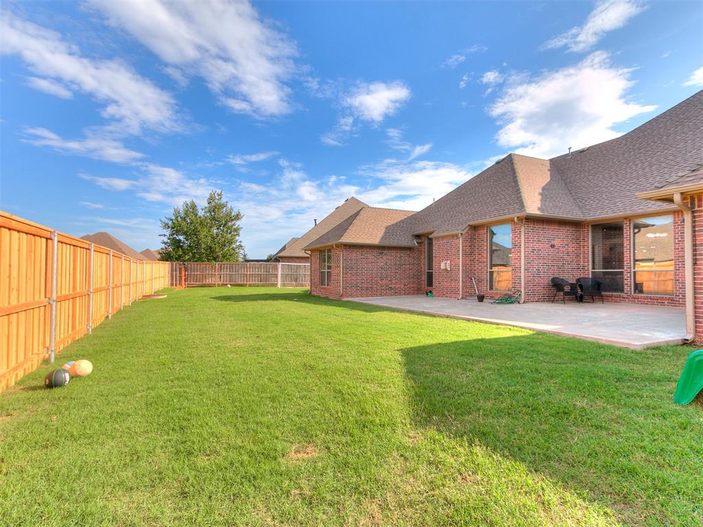 15212 Grayson Drive Property Photo 9