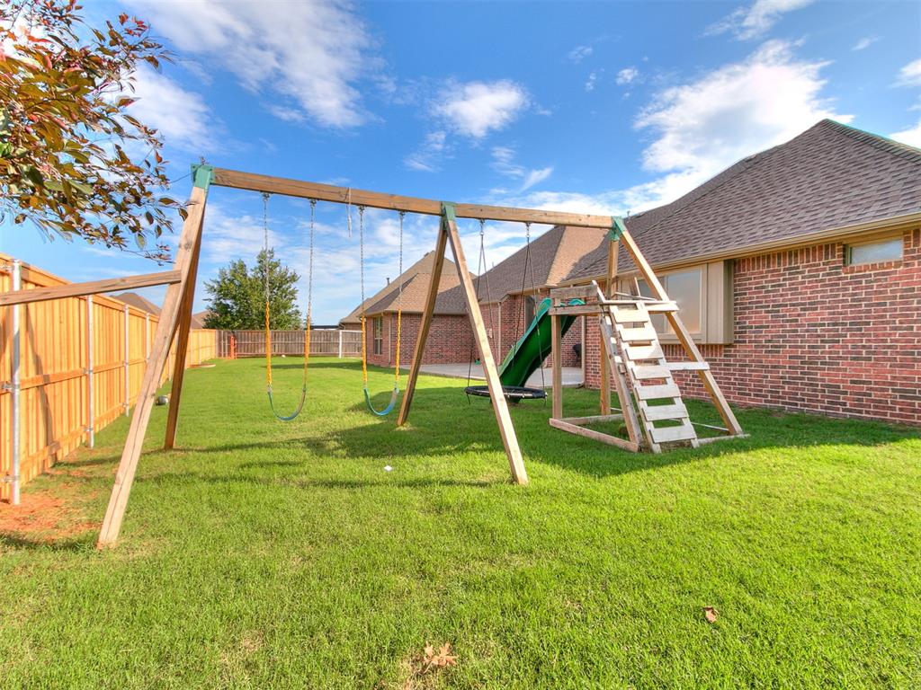 15212 Grayson Drive Property Photo 10