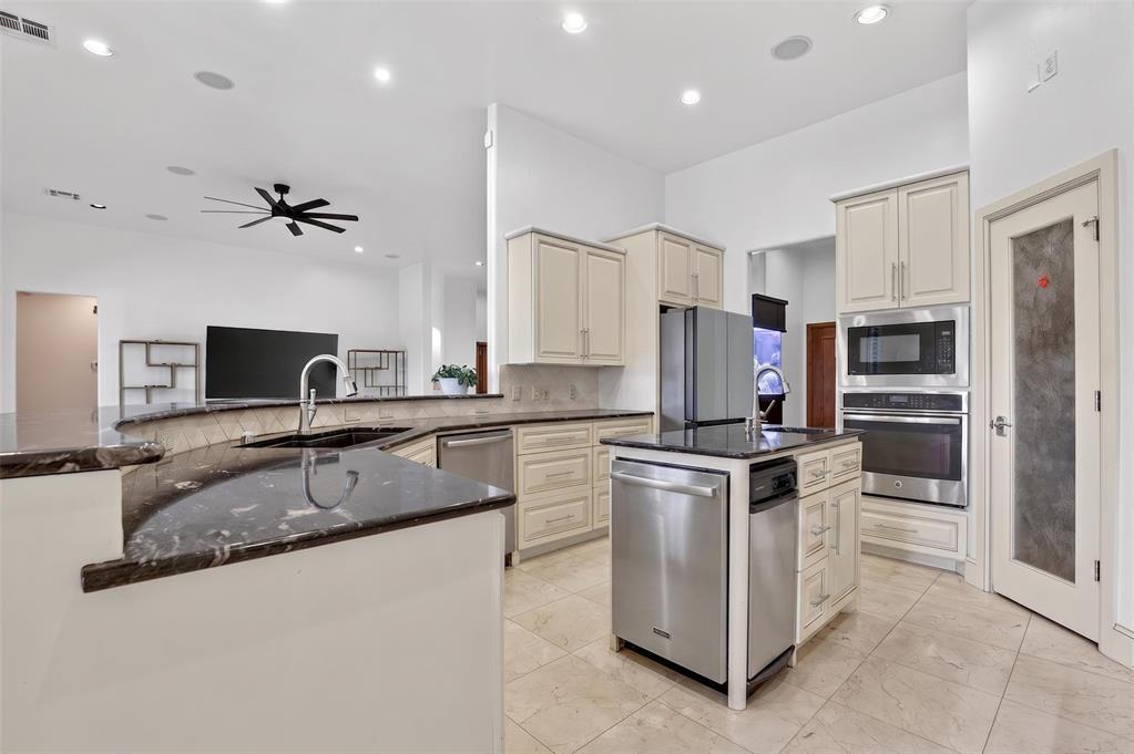 13909 Cascata Strada Property Photo 11