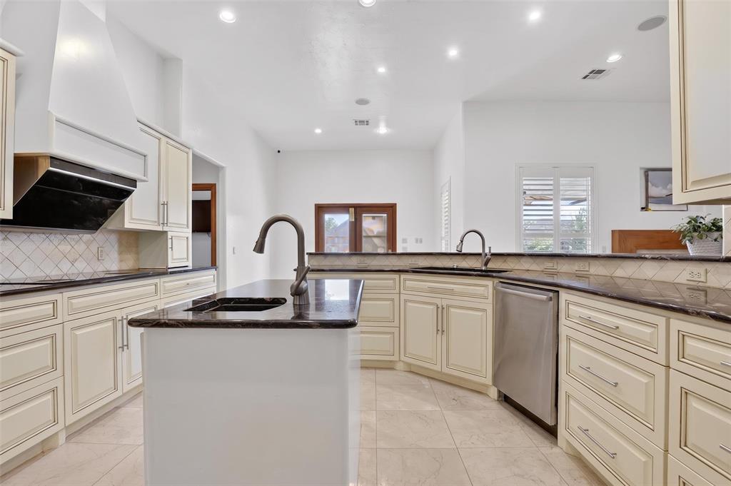 13909 Cascata Strada Property Photo 13