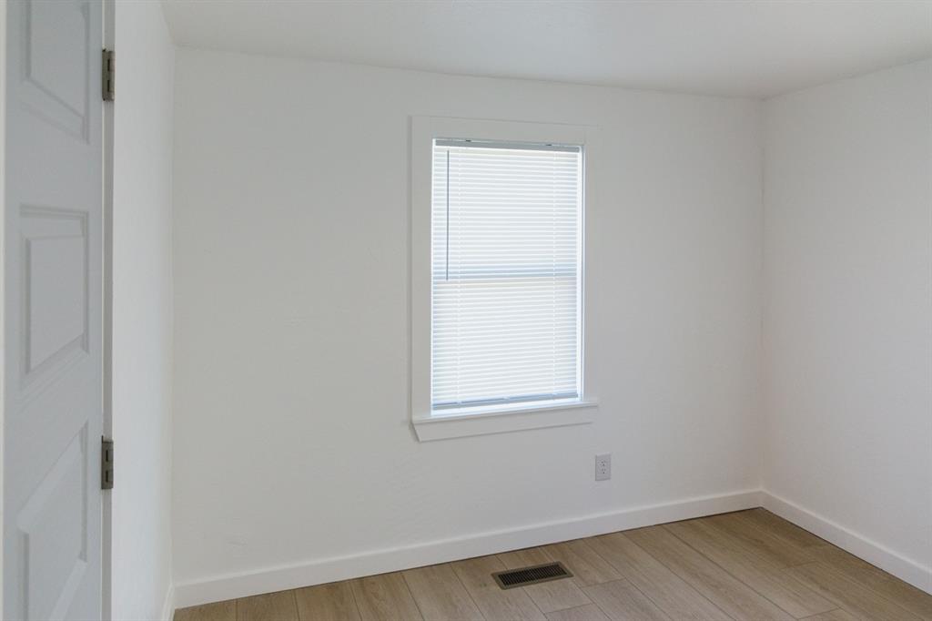 2412 Se 47th Street Property Photo 13