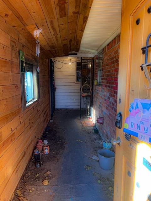 109 Se 57th Street Property Photo 3