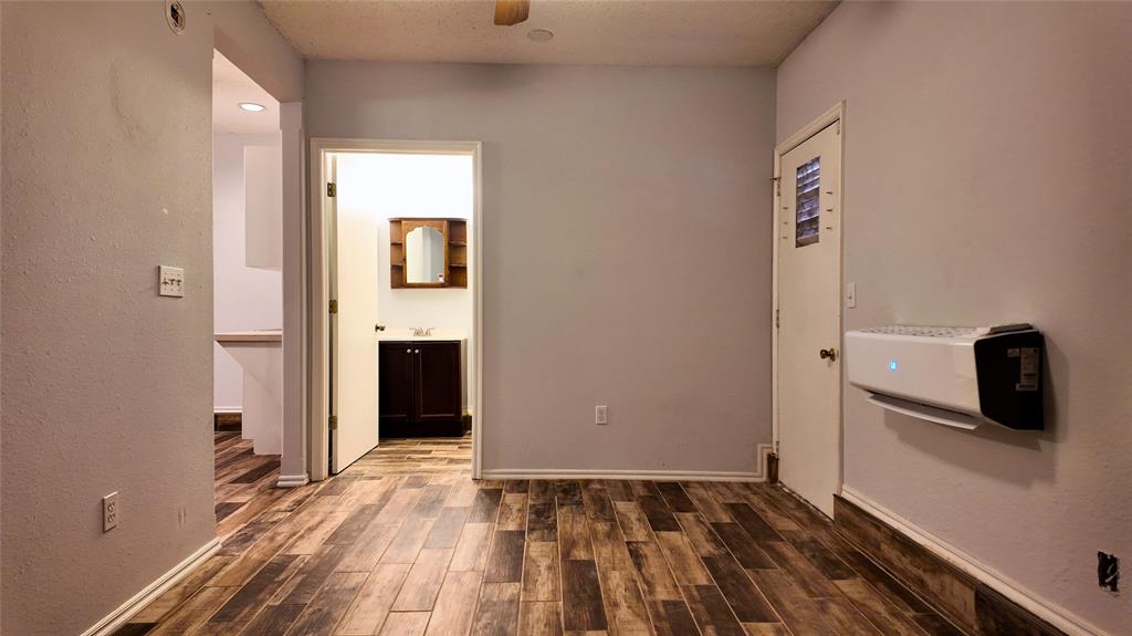 225 N Tunbridge Road Property Photo 36