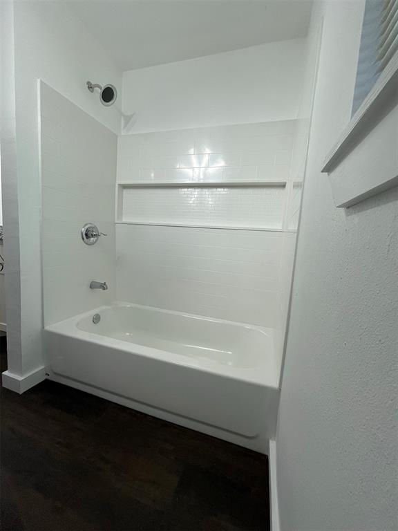 813 E Florida Street Property Photo 7