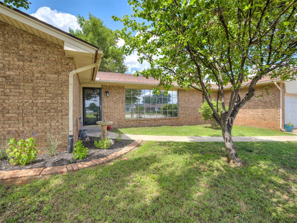 7329 Crown Point Road Property Photo 3