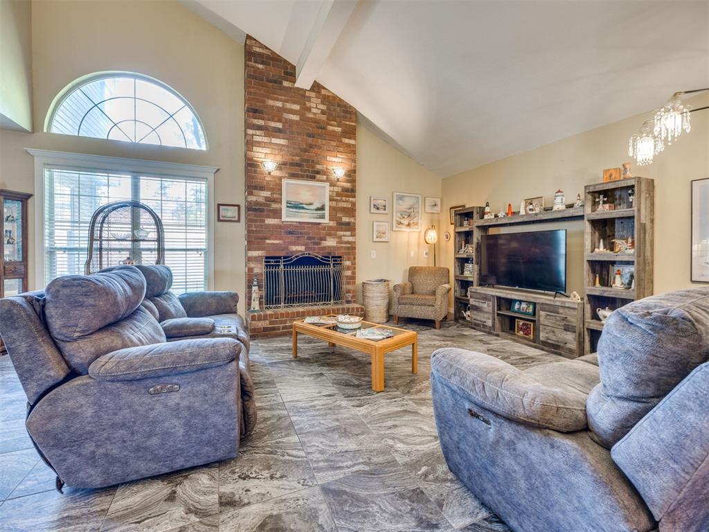 7104 N Lakeway Drive Property Photo 15