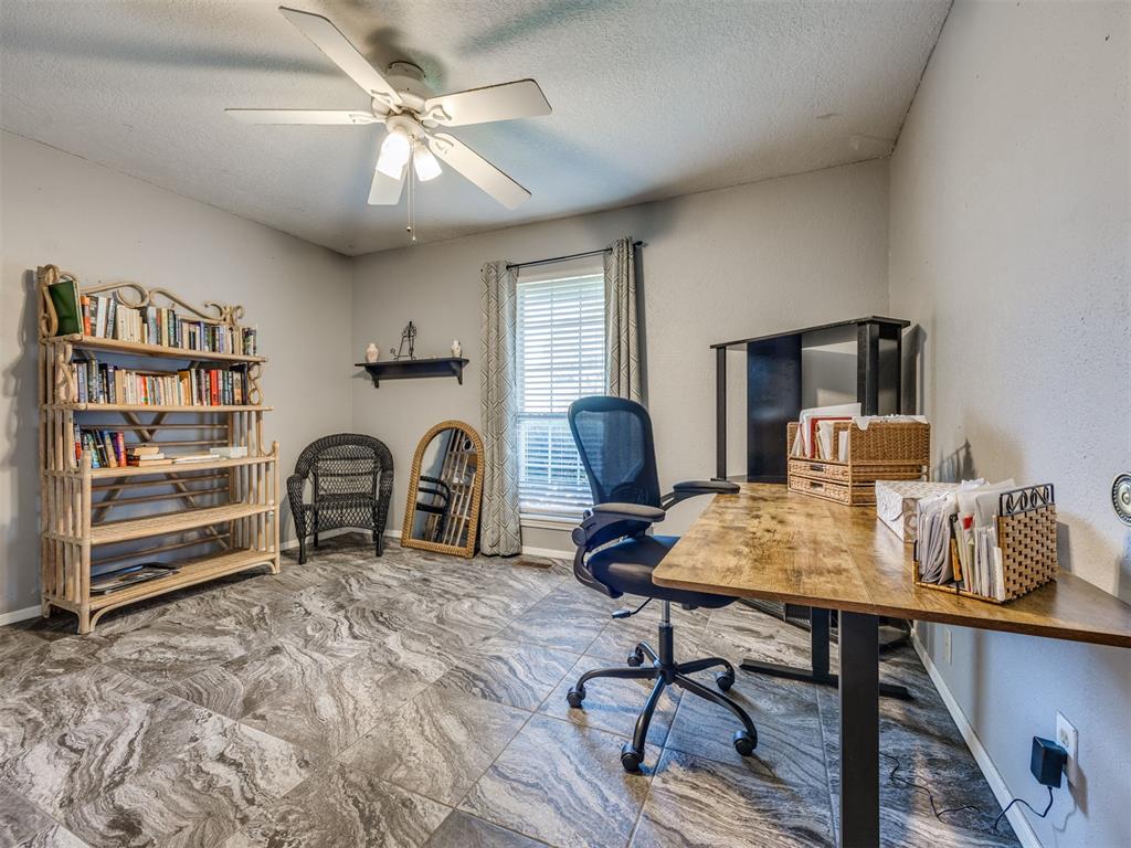 7104 N Lakeway Drive Property Photo 26