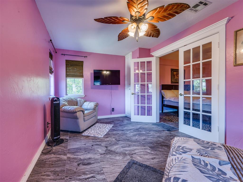 7104 N Lakeway Drive Property Photo 33