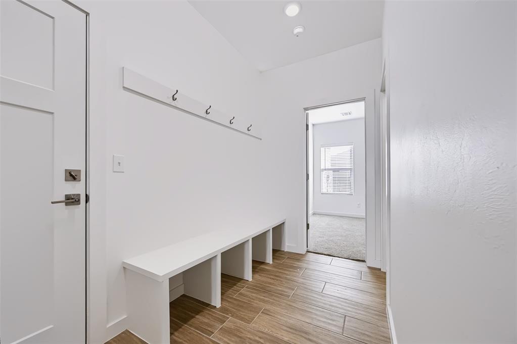 4105 Nw 180th Street Property Photo 23