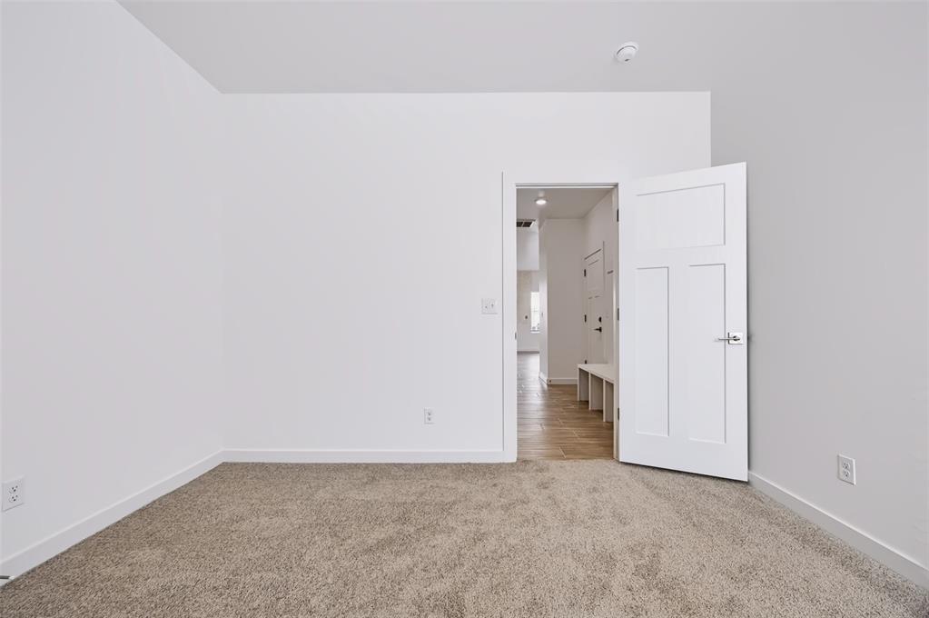 4105 Nw 180th Street Property Photo 26