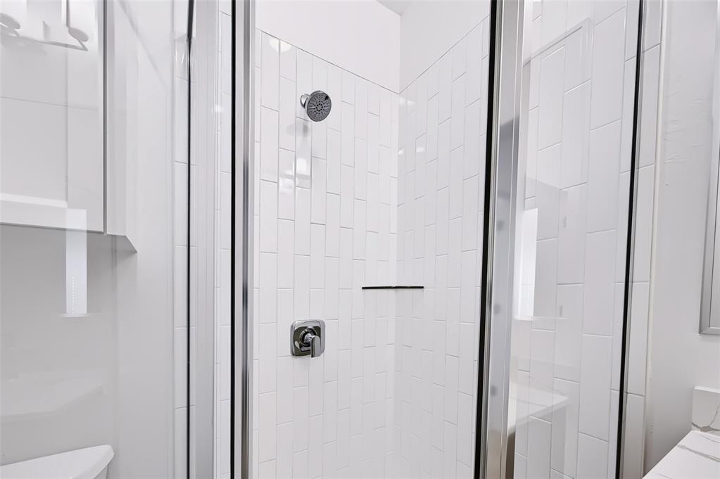 4105 Nw 180th Street Property Photo 28
