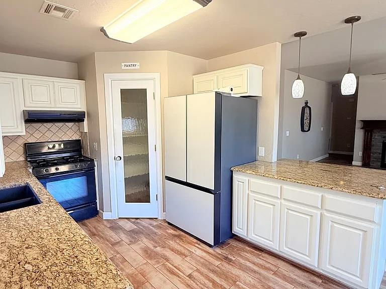1801 Brittany Lane Property Photo 2
