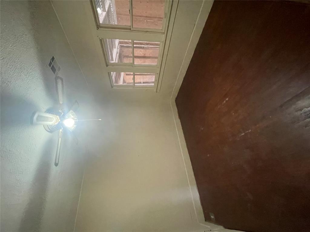 1929 Nw 12th Street Property Photo 17