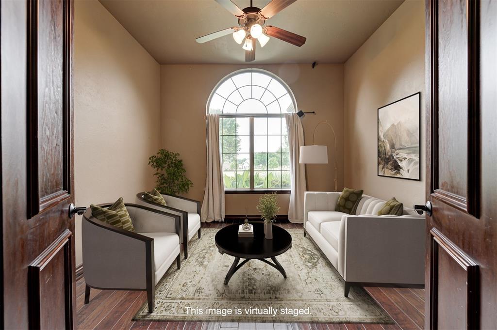 18299 Carlton Way Property Photo 21