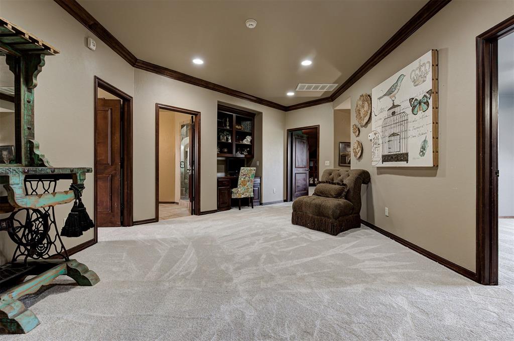 18299 Carlton Way Property Photo 25