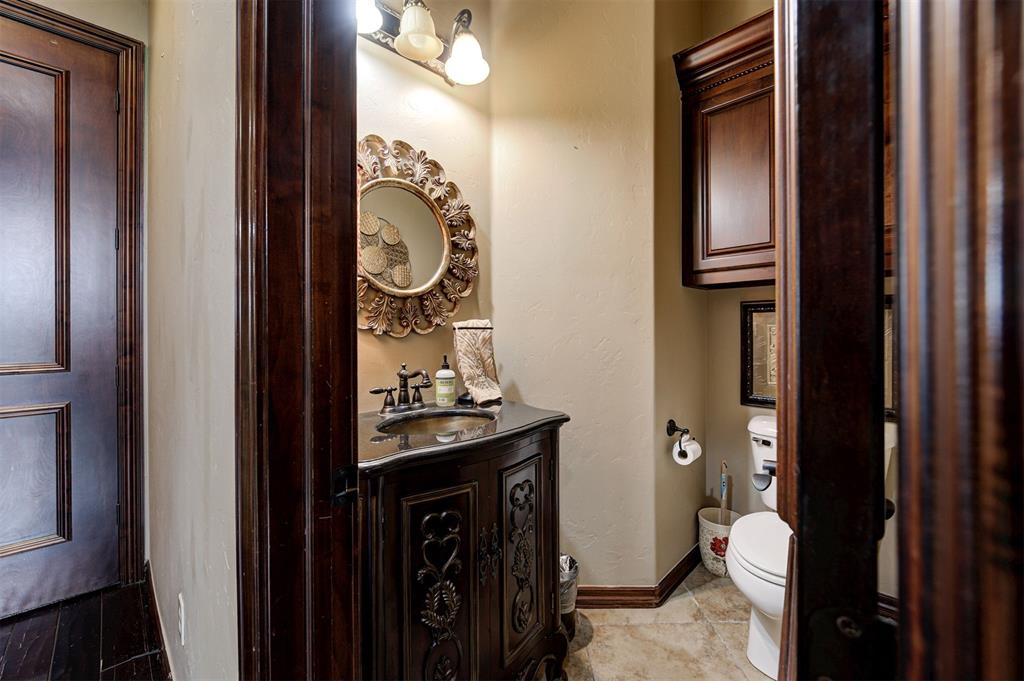 18299 Carlton Way Property Photo 31