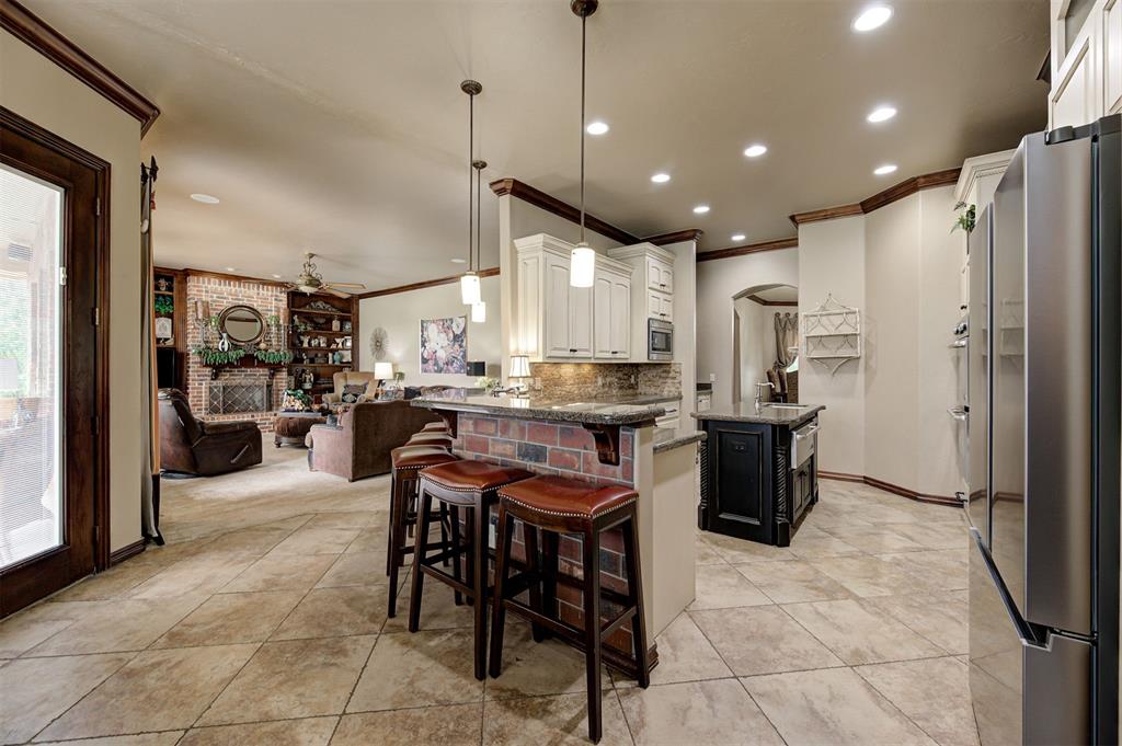 18299 Carlton Way Property Photo 34
