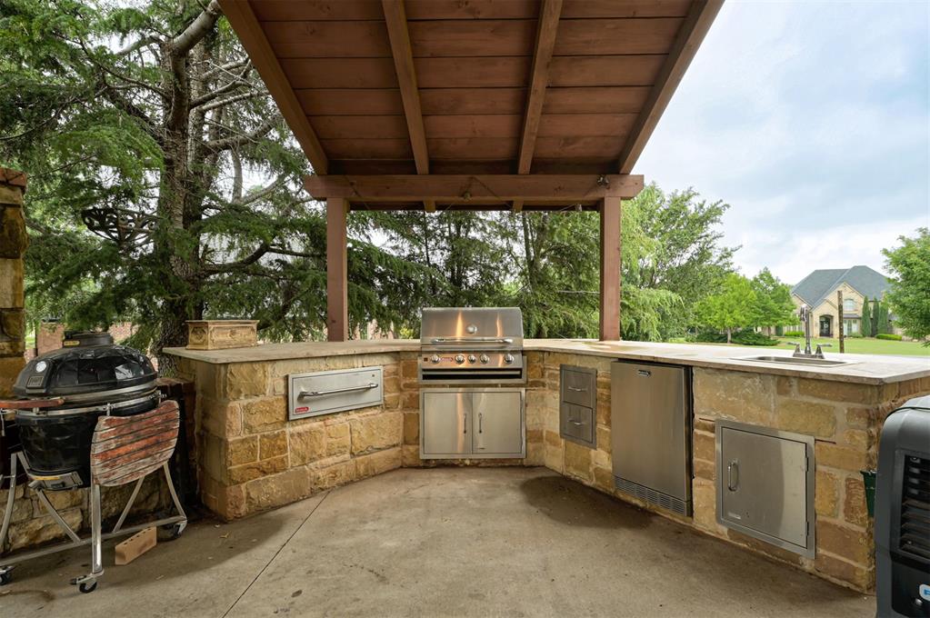 18299 Carlton Way Property Photo 39