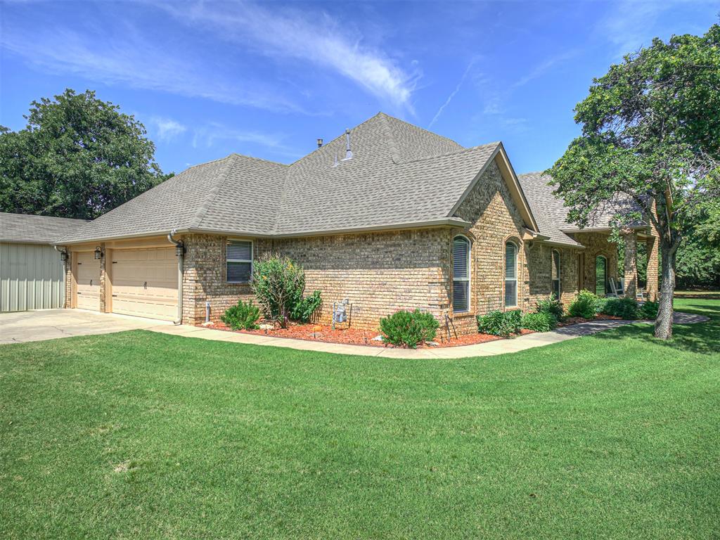 1101 Parrish Place Property Photo 4