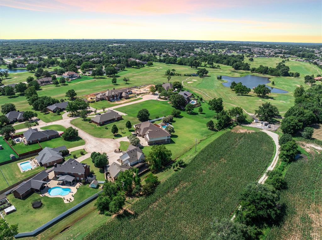 611 Pool Court Property Photo 2