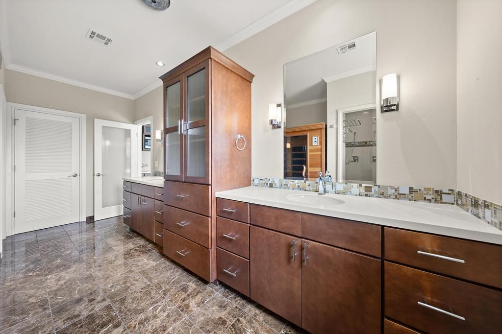 611 Pool Court Property Photo 26