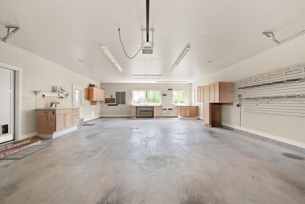611 Pool Court Property Photo 42