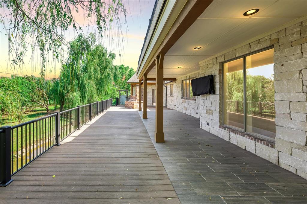 611 Pool Court Property Photo 48
