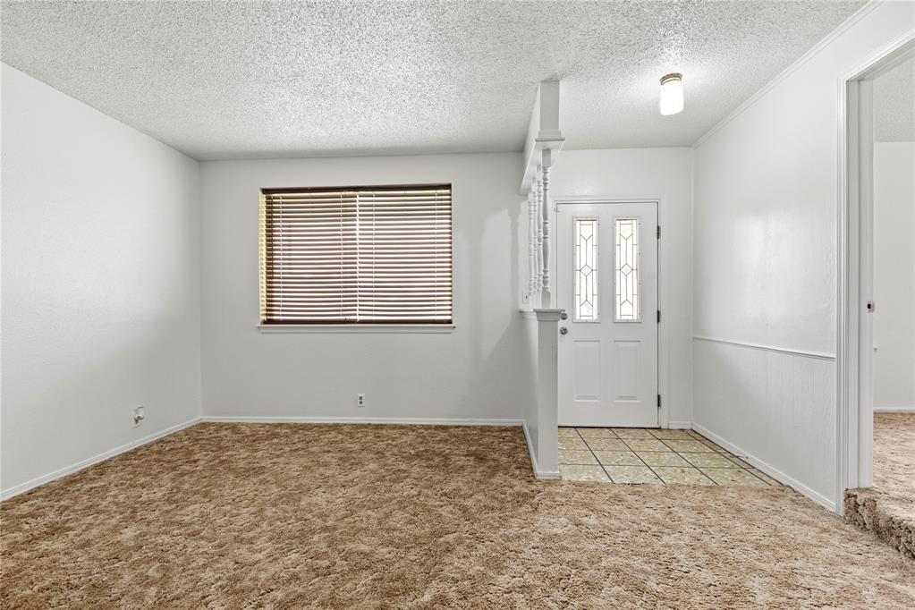 2221 W Modelle Avenue Property Photo 4