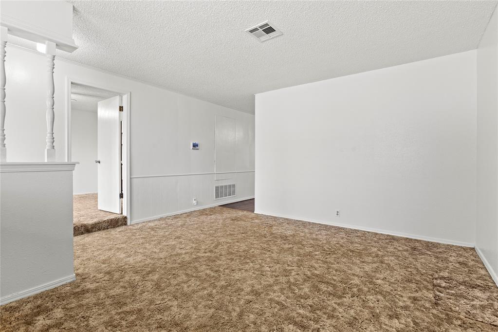 2221 W Modelle Avenue Property Photo 5