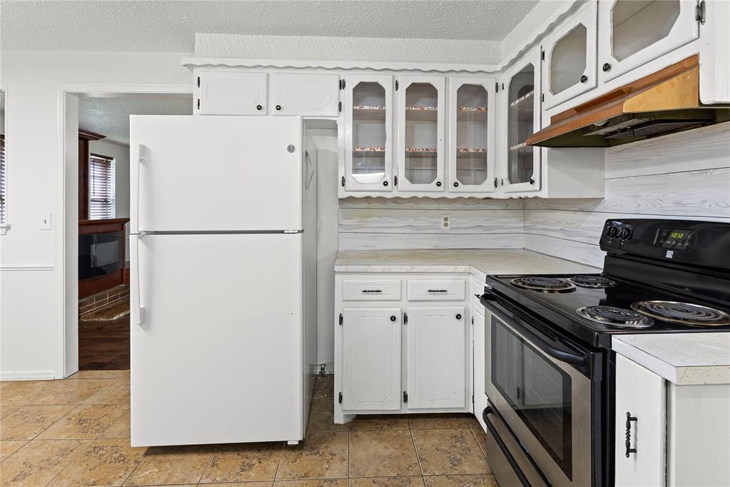 2221 W Modelle Avenue Property Photo 9