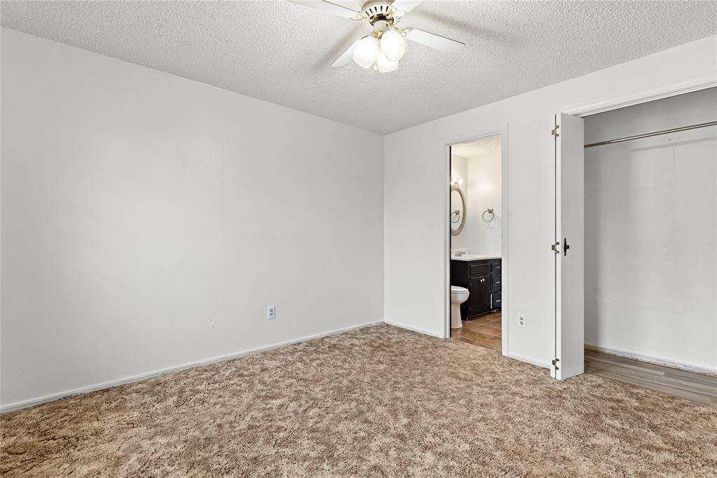2221 W Modelle Avenue Property Photo 12