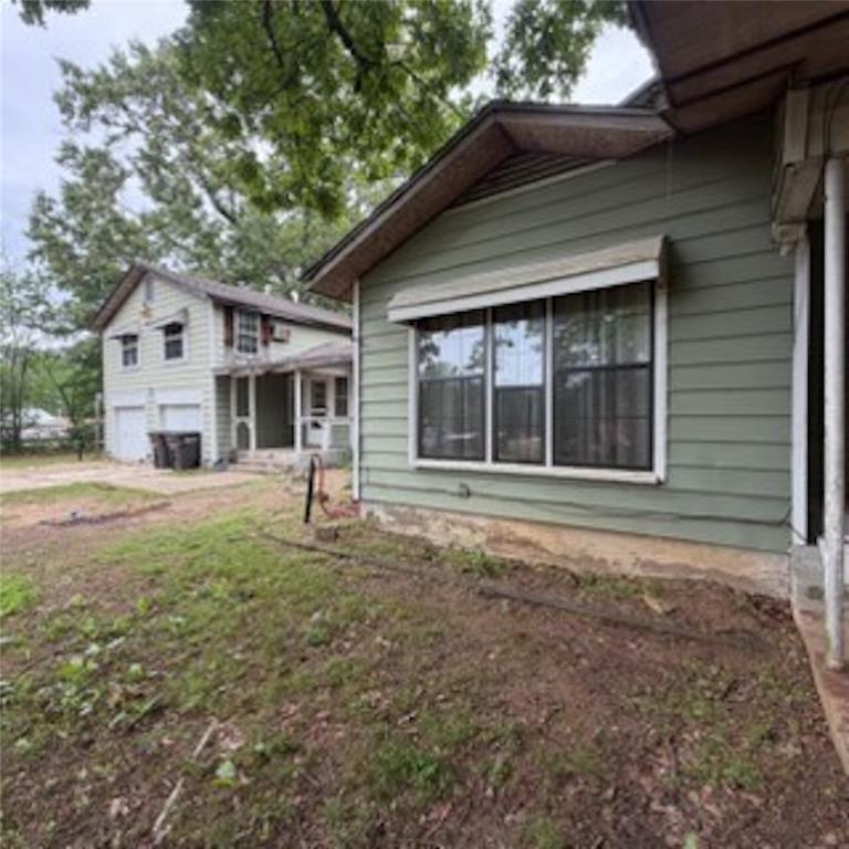 103 E Sherry Lane Property Photo 1