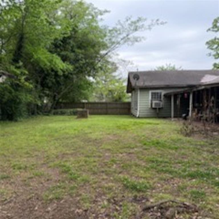 103 E Sherry Lane Property Photo 5