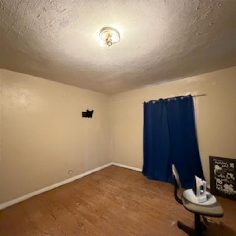 103 E Sherry Lane Property Photo 20