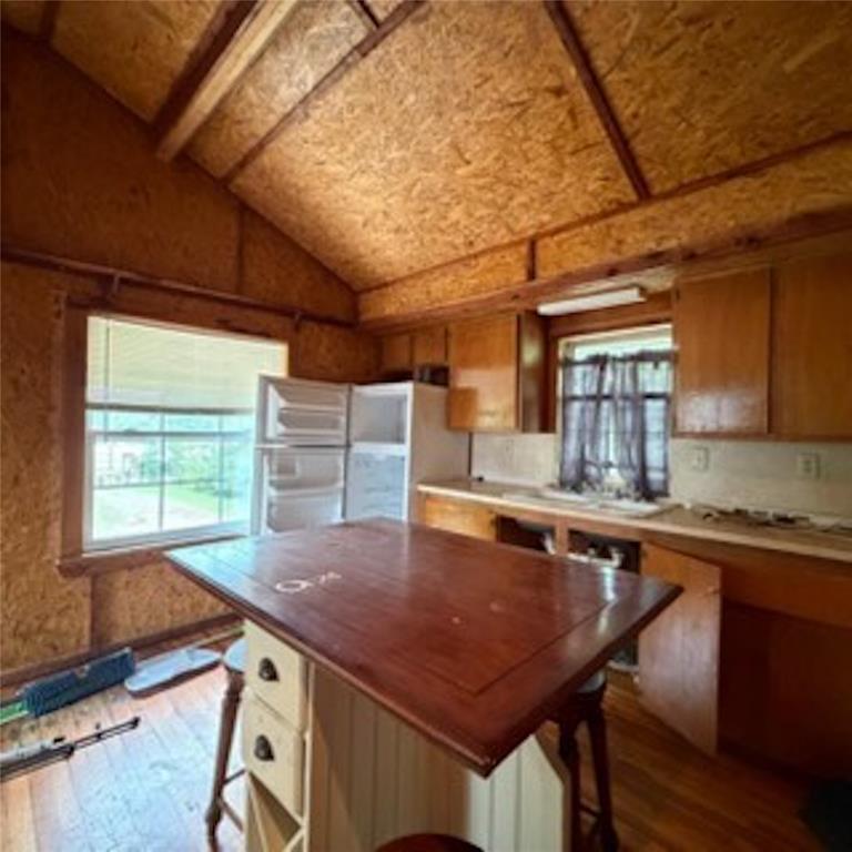 103 E Sherry Lane Property Photo 33