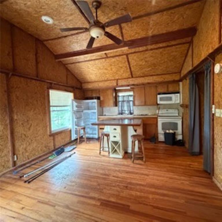 103 E Sherry Lane Property Photo 34