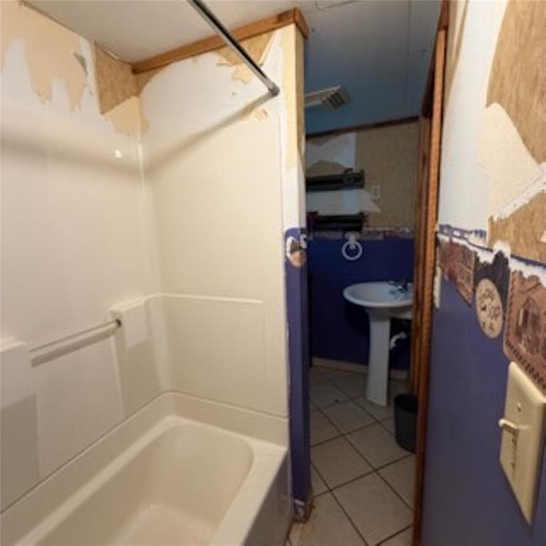 103 E Sherry Lane Property Photo 39