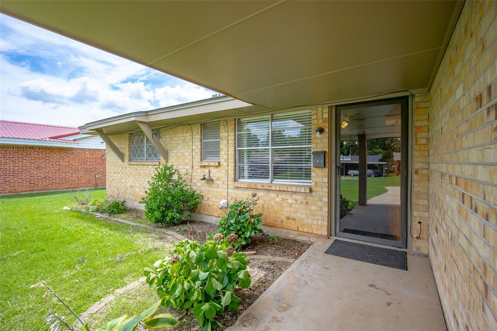 620 Mark Drive Property Photo 1