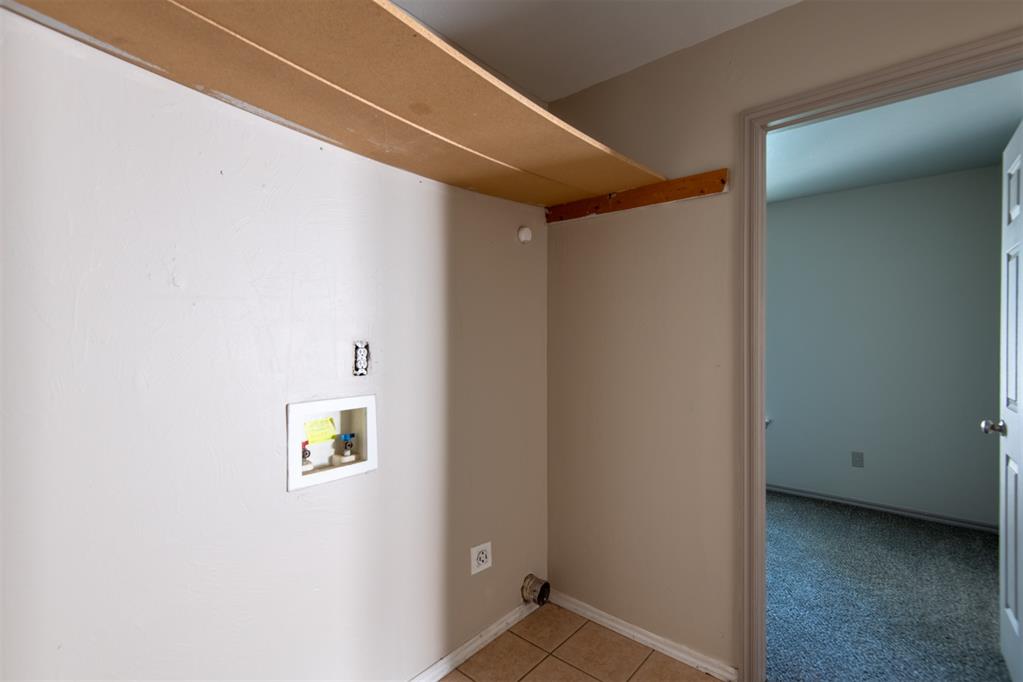 1232073 Property Photo 12