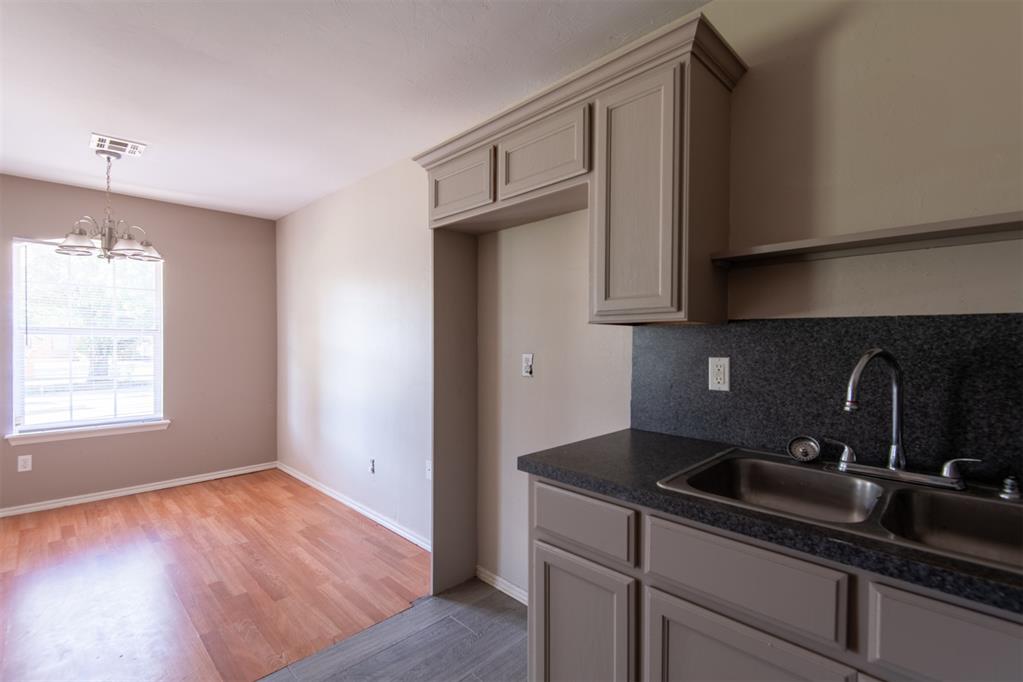1232073 Property Photo 14