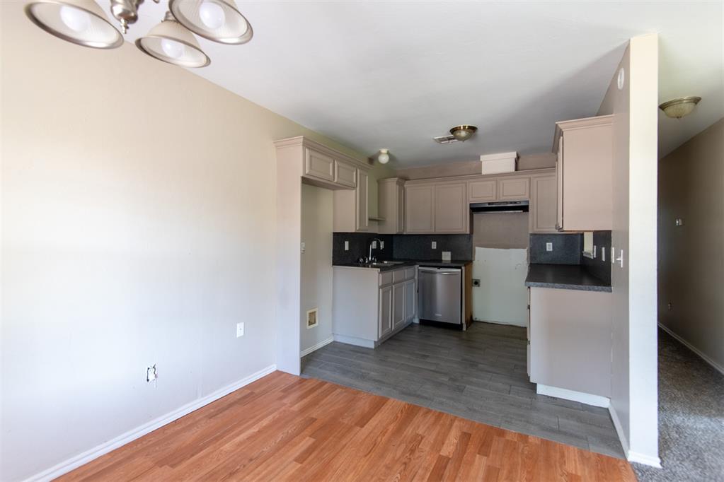 1232073 Property Photo 18