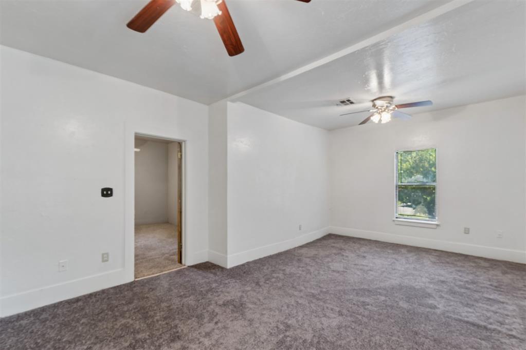 829 E Frank Street Property Photo 10