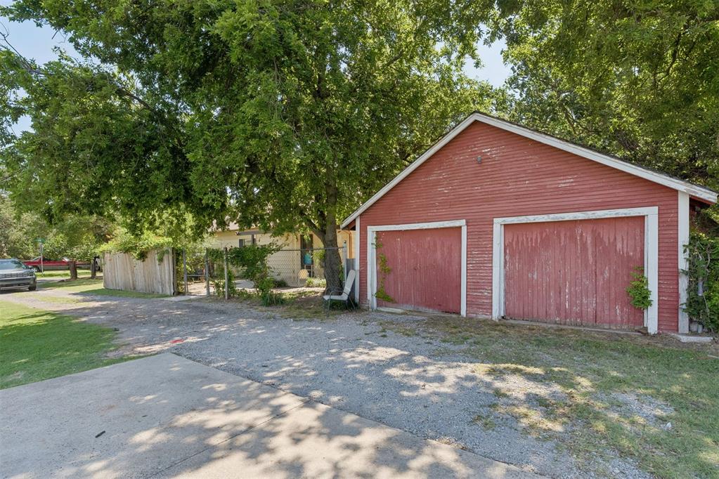 829 E Frank Street Property Photo 28