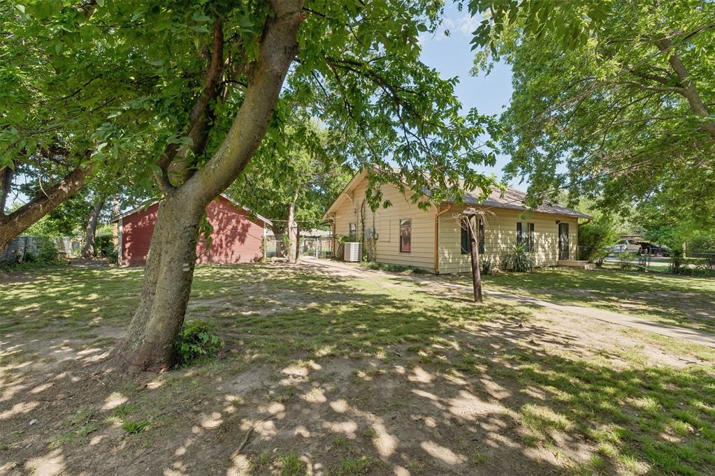829 E Frank Street Property Photo 33