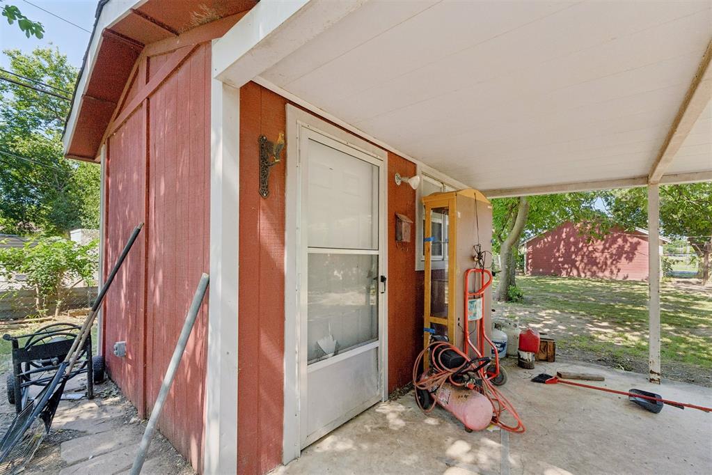 829 E Frank Street Property Photo 35