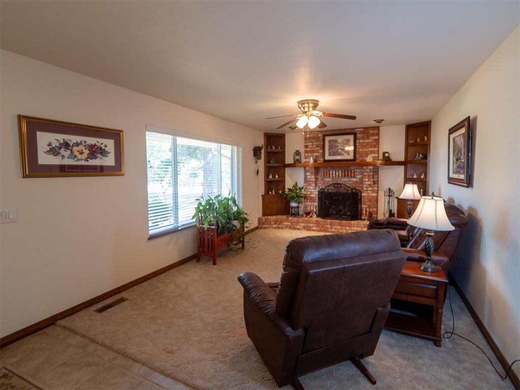 9613 S Highway 99 Property Photo 5
