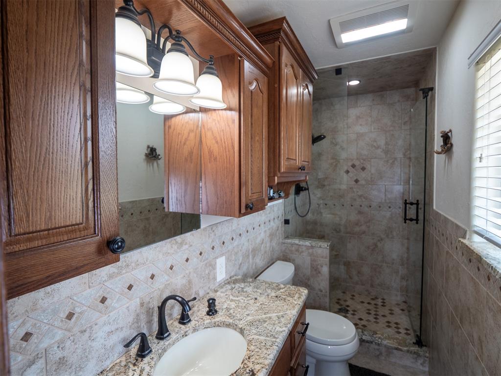 9613 S Highway 99 Property Photo 17