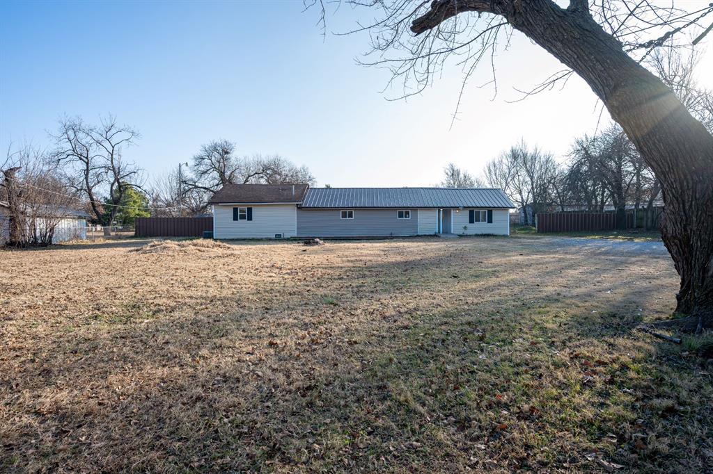 520 S Friendly Road Property Photo 1