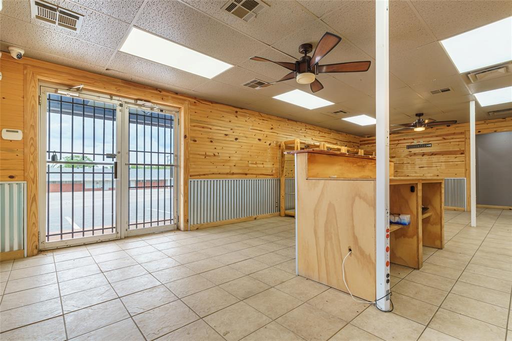 1218 Colorado Avenue Property Photo 6